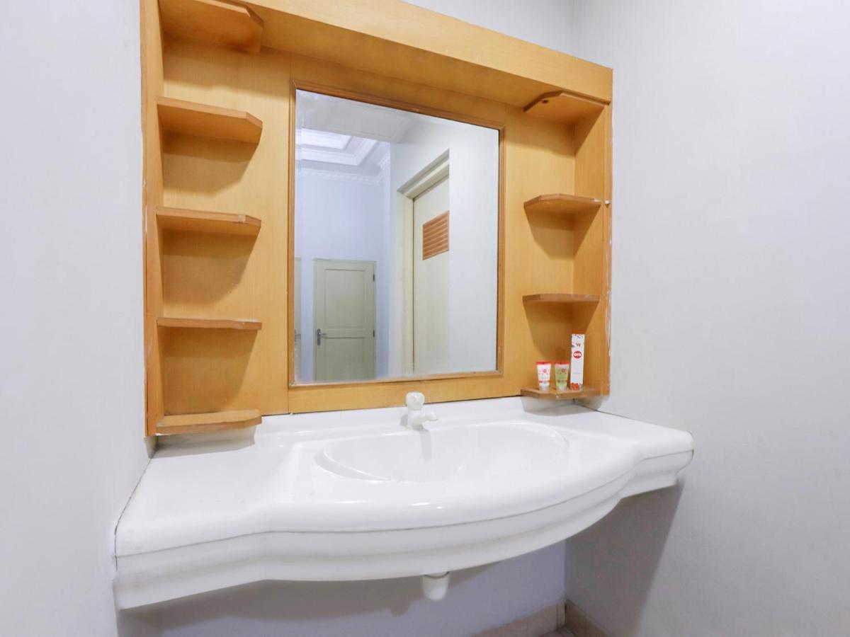 ג'קרטה Capital O 297 45 Residence מראה חיצוני תמונה